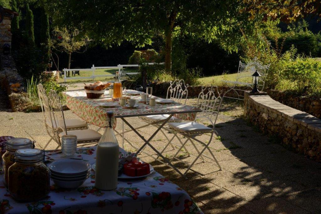 Les Rocailles De La Reine Bed & Breakfast Lamonzie-Montastruc Exterior photo