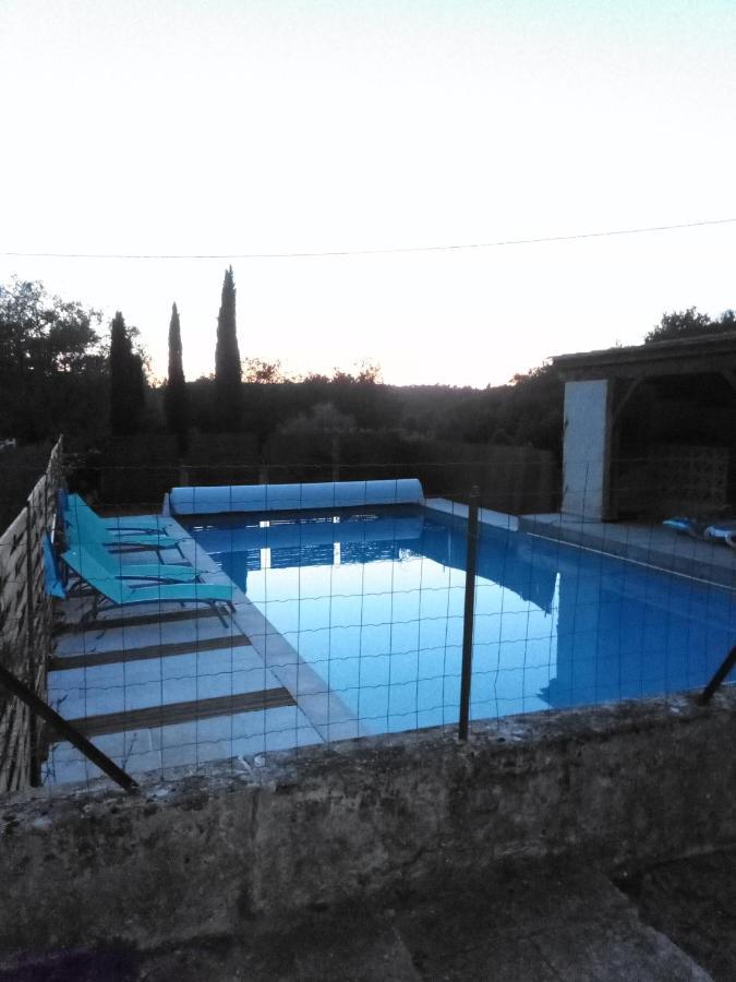Les Rocailles De La Reine Bed & Breakfast Lamonzie-Montastruc Exterior photo